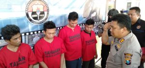 Polres Sampang Ringkus 5 Pengedar Sabu,  3 Orang Asal Kediri