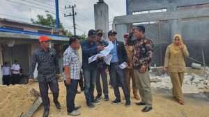 Komisi II DPRD Sampang Tegur Rekanan Proyek Pasar Sentol, Kenapa??