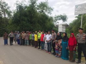 Kasat Sabhara Polres Sampang Latih Warga Hadapi Bencana Banjir