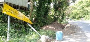 Perbaikan Rambu Jalan Provinsi Di Robatal, Rupanya Masih Tunggu Survei Dishub Jatim