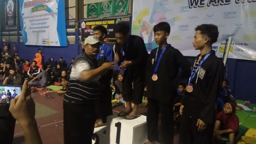 Tapak Suci Sabet Juara Pertama Kejurwil Pencak Silat Memperebutkan Piala Bupati Sampang