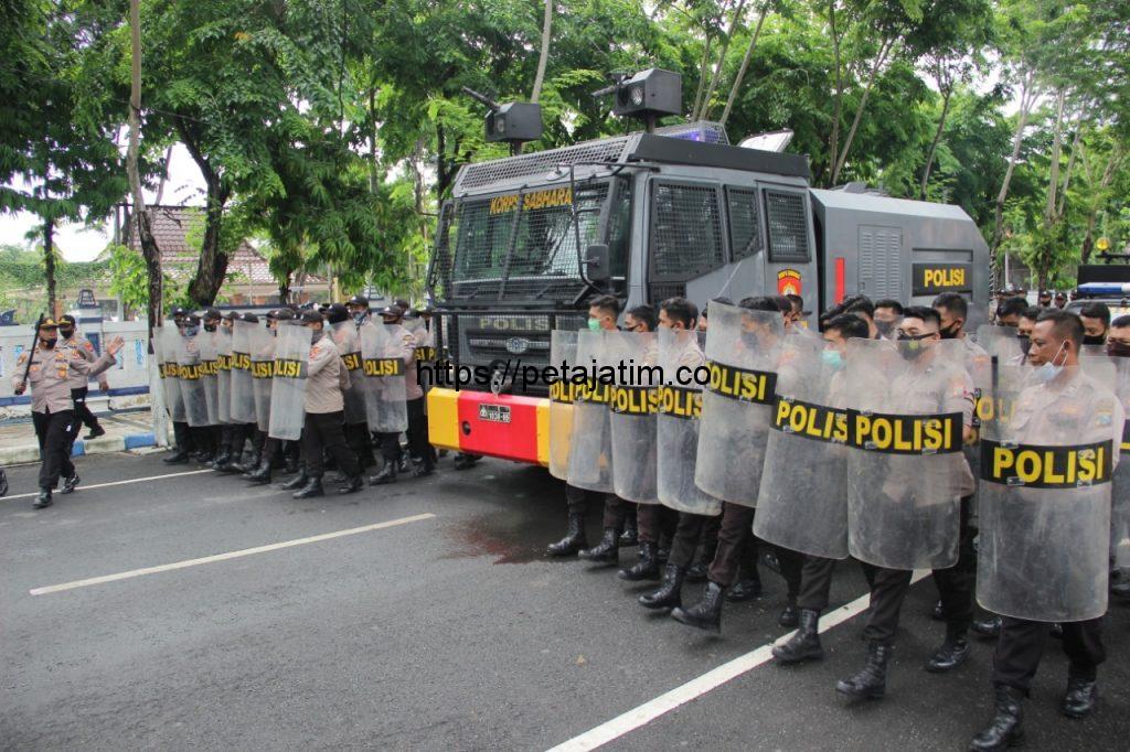 104 Anggota Polres Sampang Diterjun Bantu Pengamanan Pilkada Sumenep