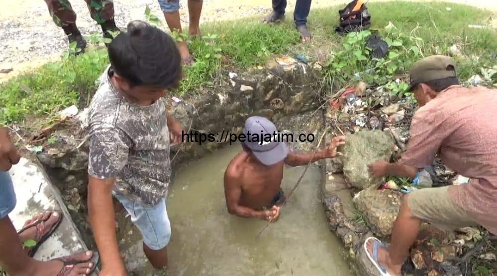 Sawah Terendam Banjir, Warga Desa Banjar Talela Swadaya Perbaiki Saluran Air
