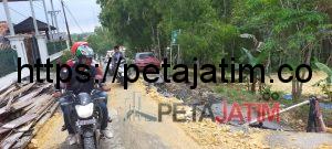 Pemkab Sampang Tak Berupaya Perbaiki Jalan Longsor di Kecamatan Karang Penang