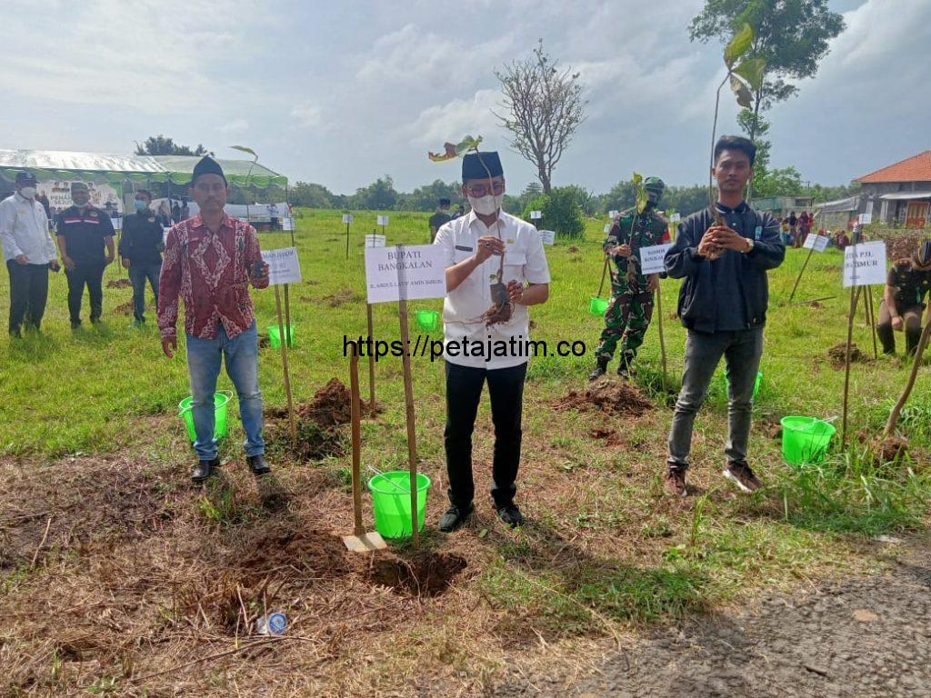 Aksi Tanam Sejuta Pohon oleh P3L Jatim, Ini Kata Bupati Bangkalan