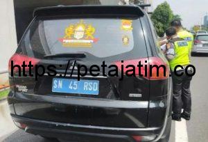 Polisi Periksa Kejiwaan Pengemudi Mobil dengan Plat Nomor Sunda Nusantara