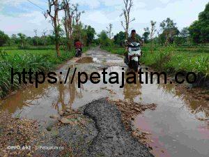 Jalan Penghubung Antar Dua Desa di Sampang Rusak Parah