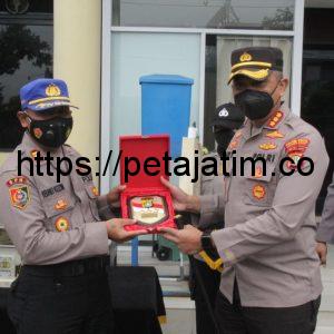 Kapolres Jakarta Barat Lepas 104 Siswa Latja Asal Pengiriman SPN Polda Metro Jaya