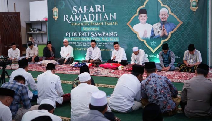 Safari Ramadhan ke Ponpes Karang Durin, Pj Bupati Sampang Diminta Perbaiki Ruas Jalan Tlambah- Pamekasan