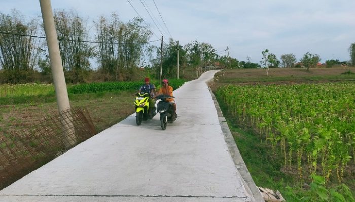 Proyek Ready Mix Jalan Batukarang-Sejati Camplong Telan Rp386 Juta